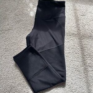 VOGO Athletica Black Ribbed Leggings